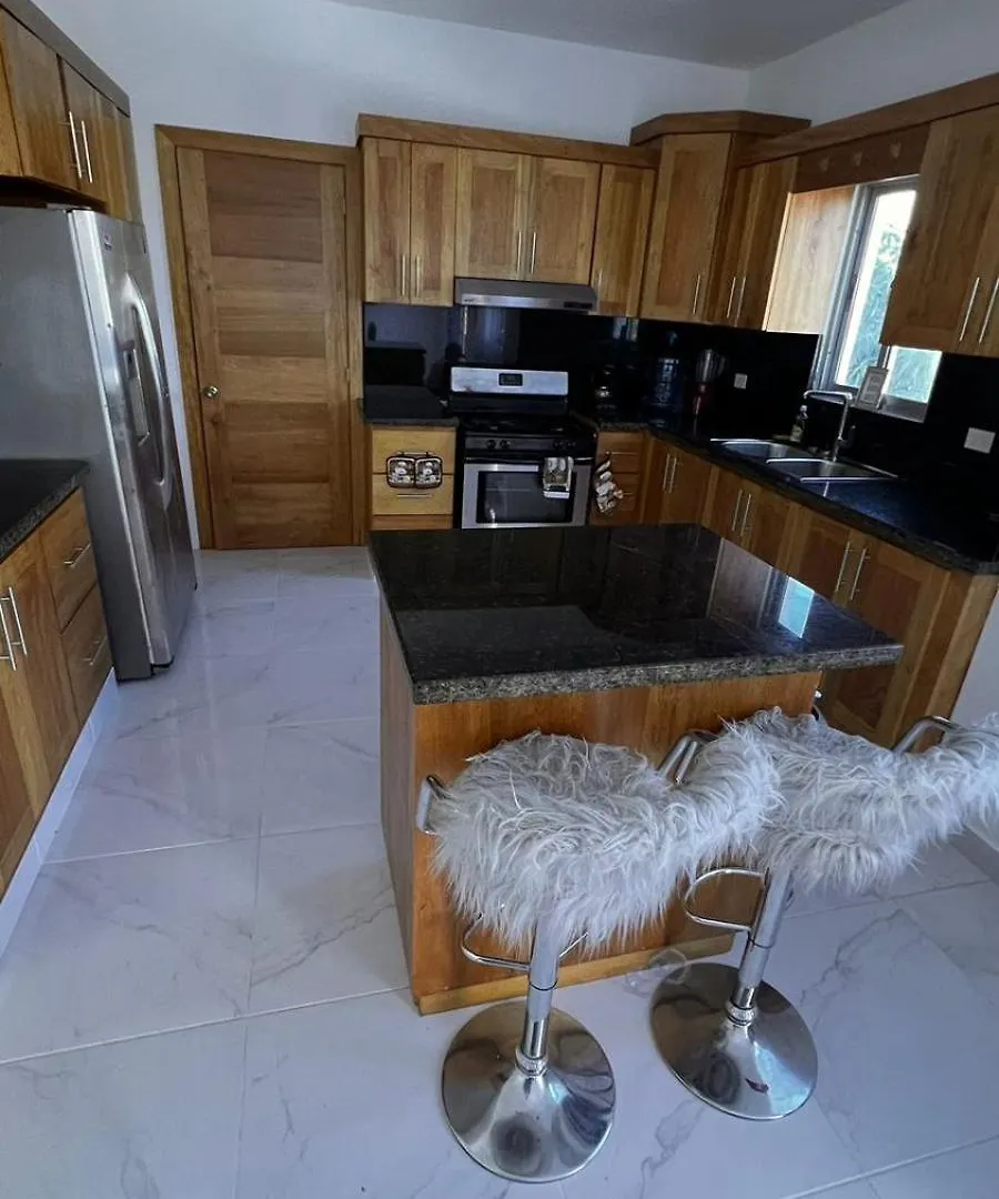 Crown Lll- Guest Friendly-Pool -3 Bedrooms Close To Everything San Felipe de San Felipe de Puerto Plata Appartamento